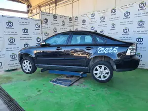 VOLVO S40 BERLINA foto 4
