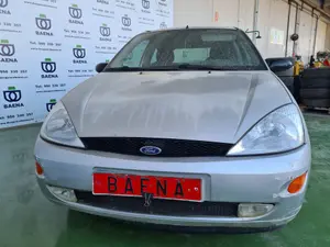 FORD FOCUS BERLINA (CAK) foto 3