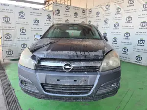 OPEL ASTRA H BERLINA foto 1