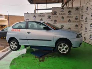 SEAT IBIZA (6L1) foto 7