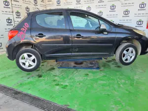 PEUGEOT 207 foto 3