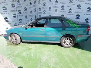 VOLVO S40 BERLINA foto 1