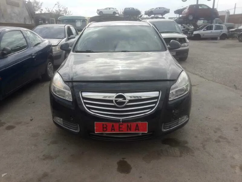 OPEL INSIGNIA BERLINA
