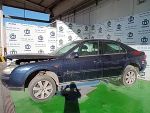 FORD MONDEO BERLINA (GE) foto 2