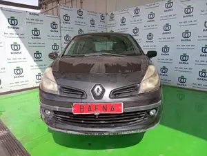 RENAULT CLIO III foto 3