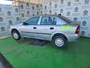OPEL ASTRA G BERLINA foto 3