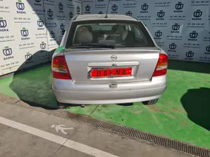 OPEL ASTRA G BERLINA foto 2