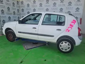 RENAULT CLIO II FASE II (B/CB0) foto 3