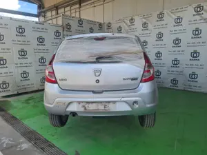 DACIA SANDERO foto 7