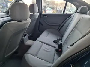 BMW SERIE 3 BERLINA (E46) foto 7