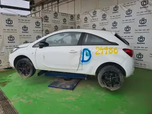 OPEL CORSA E foto 6