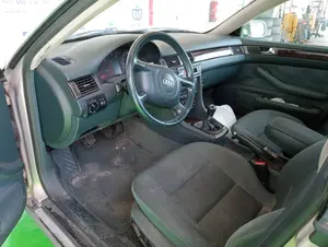 AUDI A6 AVANT (4B5) foto 5
