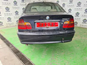 BMW SERIE 3 BERLINA (E46) foto 6