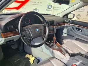 BMW SERIE 5 BERLINA (E39) foto 2