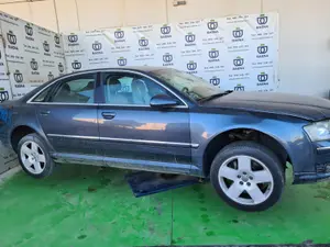 AUDI A8 (4E) foto 2