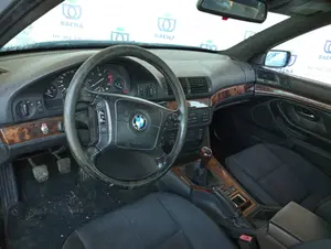BMW SERIE 5 BERLINA (E39) foto 3