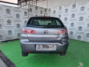 SEAT IBIZA (6L1) foto 2