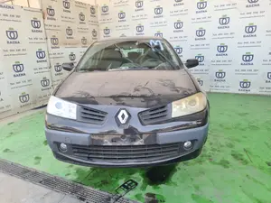 RENAULT MEGANE II BERLINA 5P foto 1