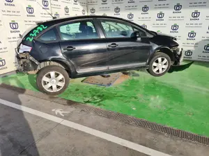 CITROEN C4 BERLINA foto 4