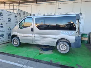 RENAULT TRAFIC II COMBI foto 6