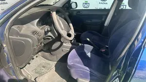PEUGEOT 206 foto 2