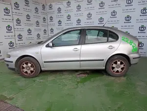 SEAT LEON (1M1) foto 1