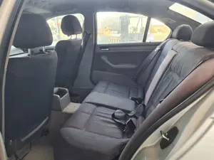 BMW SERIE 3 BERLINA (E46) foto 4