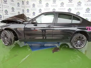 BMW SERIE 3 BERLINA (F30N) foto 2