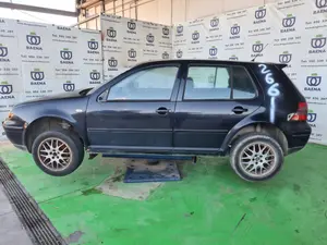 VOLKSWAGEN GOLF IV BERLINA (1J1)(10.1997) foto 5