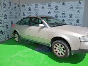 AUDI A6 AVANT (4B5) foto 3