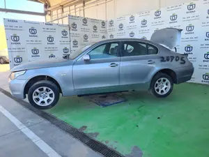 BMW SERIE 5 BERLINA (E60) foto 2