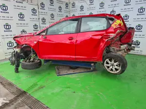 SEAT IBIZA BERLINA (6J5) foto 1
