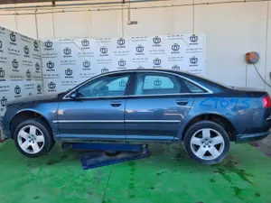 AUDI A8 (4E) foto 3