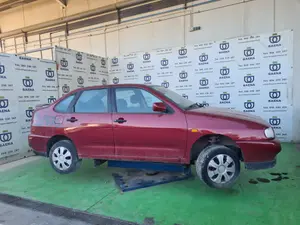 SEAT CORDOBA BERLINA (6K2) foto 2