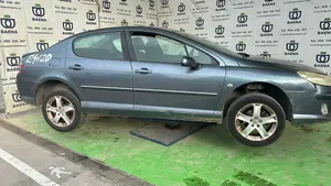 PEUGEOT 407 foto 4