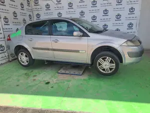 RENAULT MEGANE II BERLINA 5P foto 5