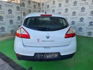 RENAULT MEGANE III BERLINA 5P foto 5