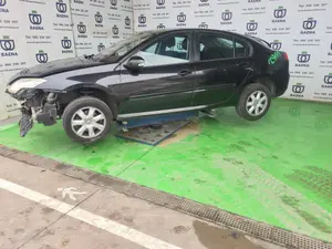 RENAULT LAGUNA III BERLINA foto 1
