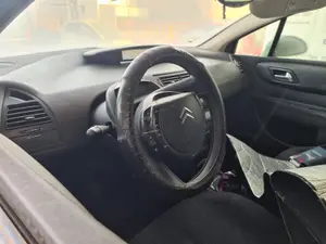 CITROEN C4 BERLINA foto 4