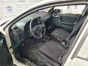 OPEL ASTRA G BERLINA foto 3