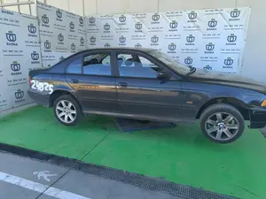 BMW SERIE 5 BERLINA (E39) foto 3
