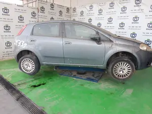 FIAT GRANDE PUNTO (199) foto 2