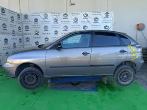 SEAT IBIZA (6L1) foto 6