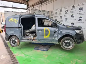 RENAULT EXPRESS foto 3