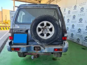 MITSUBISHI MONTERO (L040) foto 2