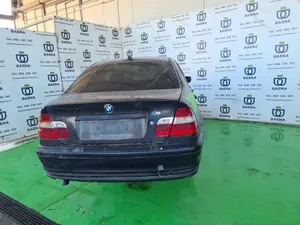BMW SERIE 3 BERLINA (E46) foto 3