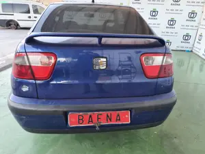 SEAT CORDOBA BERLINA (6K2) foto 4