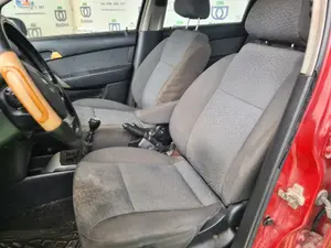 CHEVROLET AVEO BERLINA foto 6