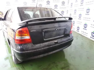OPEL ASTRA G BERLINA foto 3
