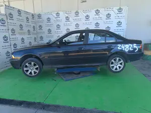 BMW SERIE 5 BERLINA (E39) foto 4